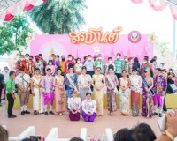 จังหวัดสุราษฎร์ธานี จัดขบวนรถแห่สงกรานต์ในงานเย็นทั่วหล้ามหา ... พารามิเตอร์รูปภาพ 11
