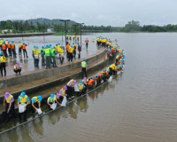 จังหวัดสุราษฎร์ธานี จัดกิจกรรมจิตอาสาพัฒนา เนื่องใน “วันปฐมบ ... พารามิเตอร์รูปภาพ 14
