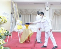 จังหวัดสุราษฎร์ธานีจัดพิธีรับพระราชทานเครื่องราชอิสริยาภรณ์  ... พารามิเตอร์รูปภาพ 5