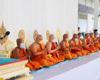 พิธีสวดพระพุทธมนต์ พระสงฆ์ถวายพระธรรมเทศนา 1 กัณฑ์ และรับพระ ... พารามิเตอร์รูปภาพ 4