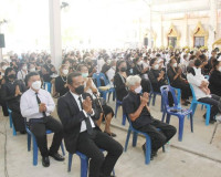 ผู้ว่าราชการจังหวัดสุราษฎร์ธานี เป็นประธานในพิธีพระราชทานเพล ... พารามิเตอร์รูปภาพ 9