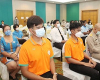 จังหวัดสุราษฎร์ธานีมอบเกียรติบัตรสร้างขวัญกำลังใจแก่ผู้บริหา ... พารามิเตอร์รูปภาพ 4