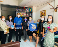 รองผู้ว่าราชการจังหวัด มอบของเยี่ยมให้กับผู้ทุพพลภาพ เนื่องใ ... พารามิเตอร์รูปภาพ 6