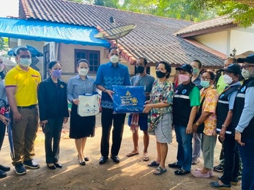 จังหวัดสุราษฎร์ธานี ส่งมอบความห่วงใยแก่ครอบครัวผู้ทุพพลภาพใน ... พารามิเตอร์รูปภาพ 1