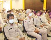 ผู้ว่าฯ สุราษฎร์ธานีเน้นย้ำกำนันผู้ใหญ่บ้านมุ่งมั่นบำบัดทุกข ... พารามิเตอร์รูปภาพ 3