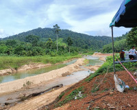 ผู้ว่าฯ ลงพื้นที่ตรวจสอบสถานที่เกิดเหตุ การลักลอบเผารถแบคโฮท ... พารามิเตอร์รูปภาพ 6