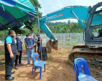 ผู้ว่าฯ ลงพื้นที่ตรวจสอบสถานที่เกิดเหตุ การลักลอบเผารถแบคโฮท ... พารามิเตอร์รูปภาพ 8