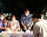 ผู้ว่าสุราษฎร์ฯ ควง นายกเหล่ากาชาด “ส่งต่อเนื้อไก่” เสริมพลั ... พารามิเตอร์รูปภาพ 8