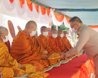 ผู้ว่าฯ สุราษฎร์ธานี นำข้าราชการและประชาชนร่วมพิธีถวายพระพรช ... พารามิเตอร์รูปภาพ 13