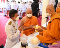 พิธีสมโภชและถวายเทียนพรรษาพระราชทาน พระบาทสมเด็จพระเจ้าอยู่ห ... พารามิเตอร์รูปภาพ 13