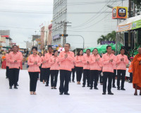 พิธีเปิดและนำเรือพนมพระจากวัดสุนทรนิวาส (วัดประดู่) ไปแสดงโช ... พารามิเตอร์รูปภาพ 17