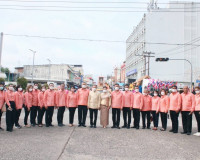 ผู้ว่า ฯ สุราษฎร์ธานี ร่วมพิธีอัญเชิญเทียนพรรษาพระราชทาน ผ้า ... พารามิเตอร์รูปภาพ 5