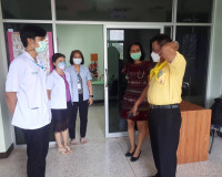 รองผู้ว่าฯ ลงพื้นที่ตรวจเยี่ยมการให้บริการของศูนย์สุขภาพชุมช ... พารามิเตอร์รูปภาพ 2