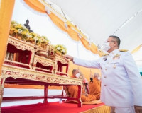 พสกนิกรจังหวัดสุราษฎร์ธานี ร่วมประกอบพิธีทำบุญตักบาตร พร้อมป ... พารามิเตอร์รูปภาพ 4