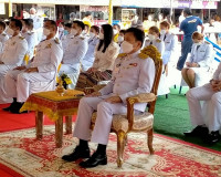 พิธีกิจกรรมทำบุญตักบาตรถวายพระราชกุศล เนื่องในโอกาสวันเฉลิมพ ... พารามิเตอร์รูปภาพ 1