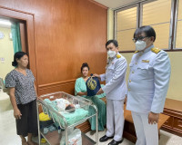 พิธีมอบบัญชีเงินฝากตามโครงการออมขวัญปันสุขพร้อมมอบถุงพระราชท ... พารามิเตอร์รูปภาพ 9