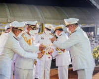 พสกนิกรสุราษฎร์ธานี ร่วมกันแสดงออกถึงความจงรักภักดี เทิดพระเ ... พารามิเตอร์รูปภาพ 5
