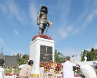 จังหวัดสุราษฎร์ธานีจัดพิธีถวายราชสดุดีพระบรมราชานุสาวรีย์ รั ... พารามิเตอร์รูปภาพ 1