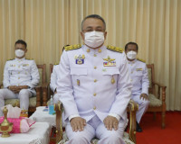 พิธีประดับแผงคอ หมวกหนีบ และตราสัญลักษณ์พระปรมาภิไธยย่อ ภ.ป. ... พารามิเตอร์รูปภาพ 1
