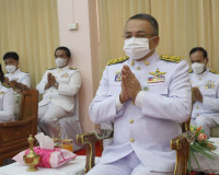 พิธีประดับแผงคอ หมวกหนีบ และตราสัญลักษณ์พระปรมาภิไธยย่อ ภ.ป. ... พารามิเตอร์รูปภาพ 4
