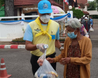 ผู้ว่าฯ สุราษฎร์ธานี พร้อมด้วยนายกเหล่ากาชาดจังหวัดแจก &quot;ถุงป ... พารามิเตอร์รูปภาพ 23