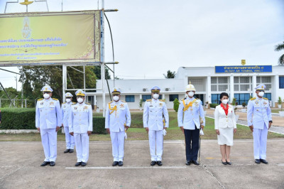 พระบาทสมเด็จพระเจ้าอยู่หัว ทรงพระกรุณาโปรดเกล้าโปรดกระหม่อมใ ... พารามิเตอร์รูปภาพ 1