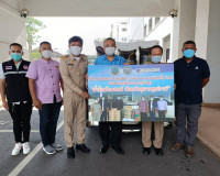 ผู้ว่าฯ สุราษฎร์ธานี รับมอบข้าวสาร อาหารแห้งจากนายเจริญศักดิ ... พารามิเตอร์รูปภาพ 1
