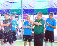 สุราษฎร์ฯ สานสัมพันธ์ กีฬาเชื่อมมิตรคนปกครอง “ชายเขา ปะทะ ชา ... พารามิเตอร์รูปภาพ 3