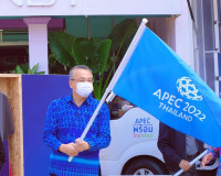 ผู้ว่าราชการจังหวัดสุราษฎร์ธานี ร่วมเปิดตัว รถนิทรรศการ APEC ... พารามิเตอร์รูปภาพ 1