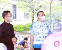 ผู้ว่าฯสุราษฎร์ธานี ร่วมตรวจเยี่ยมและให้กำลังใจ ทีมงานช่างหล ... พารามิเตอร์รูปภาพ 3