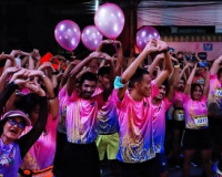 นักวิ่งกว่า 2,500 คน ร่วมกิจกรรม &quot;วิ่งพรมน้ำมนต์&quot; งานวิ่งไนท ... พารามิเตอร์รูปภาพ 7