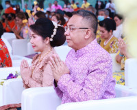 พ่อเมืองสุราษฎร์ธานี นำประชาชนและนักท่องเที่ยวร่วมพิธีชักพุ่ ... พารามิเตอร์รูปภาพ 5