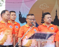ประชาชนและนักท่องเที่ยวนับหมื่นคนพร้อมใจร่วมขบวนแห่เรือพนมพร ... พารามิเตอร์รูปภาพ 4