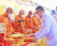 พสกนิกรจังหวัดสุราษฎร์ธานีร่วมทำบุญตักบาตรถวายพระราชกุศล เนื ... พารามิเตอร์รูปภาพ 5