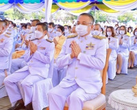พสกนิกรจังหวัดสุราษฎร์ธานีร่วมทำบุญตักบาตรถวายพระราชกุศล เนื ... พารามิเตอร์รูปภาพ 7