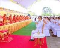 พสกนิกรจังหวัดสุราษฎร์ธานีร่วมทำบุญตักบาตรถวายพระราชกุศล เนื ... พารามิเตอร์รูปภาพ 8