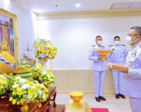 จังหวัดสุราษฎร์ธานี จัดพิธีรับมอบผ้าไตรพระราชทาน และสิ่งของพ ... พารามิเตอร์รูปภาพ 4