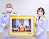 จังหวัดสุราษฎร์ธานี จัดพิธีรับมอบผ้าไตรพระราชทาน และสิ่งของพ ... พารามิเตอร์รูปภาพ 14