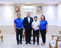 ผู้ว่าฯสุราษฎร์ธานี ให้โอวาท น้องโธมัส นักกีฬากอล์ฟเยาวชน สั ... พารามิเตอร์รูปภาพ 17