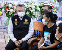 ผู้ว่าราชการจังหวัดสุราษฎร์ธานี เยี่ยมให้กำลังใจครอบครัวเด็ก ... พารามิเตอร์รูปภาพ 8