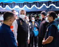 ผู้ว่าราชการจังหวัดสุราษฎร์ธานี เยี่ยมให้กำลังใจครอบครัวเด็ก ... พารามิเตอร์รูปภาพ 10