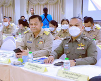 ผู้ว่าฯ สุราษฎร์ธานี ประชุมติดตามการปฏิบัติราชการในรอบเดือน  ... พารามิเตอร์รูปภาพ 8