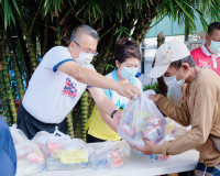 ผู้ว่าฯสุราษฎร์ธานี พร้อมด้วย นายกเหล่ากาชาด แจกจ่าย “ถุงปัน ... พารามิเตอร์รูปภาพ 6