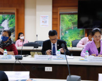 จังหวัดสุราษฎร์ธานี ประชุมคณะกรรมการคัดเลือกครูผู้สมควรได้รั ... พารามิเตอร์รูปภาพ 13