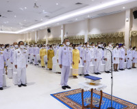 จังหวัดสุราษฎร์ธานี จัดพิธีวางพวงมาลาและถวายราชสดุดีพระบาทสม ... พารามิเตอร์รูปภาพ 4