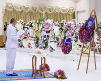 จังหวัดสุราษฎร์ธานี จัดพิธีวางพวงมาลาและถวายราชสดุดีพระบาทสม ... พารามิเตอร์รูปภาพ 5