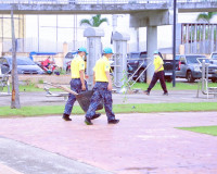 รองผู้ว่าราชการจังหวัดสุราษฎร์ธานี นำข้าราชการ เจ้าหน้าที่ แ ... พารามิเตอร์รูปภาพ 15