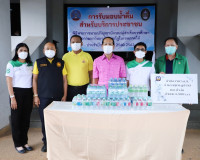 รองผู้ว่าราชการจังหวัดสุราษฎร์ธานี รับมอบน้ำดื่มบรรจุขวด จาก ... พารามิเตอร์รูปภาพ 5