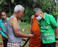 ผู้ว่าราชการจังหวัดสุราษฎร์ธานี ลงพื้นที่ตรวจสอบเหตุเพลิงไหม ... พารามิเตอร์รูปภาพ 5