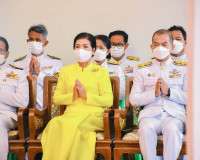 พิธีสวดพระพุทธมนต์อุทิศถวายเป็นพระราชกุศล แด่พระบาทสมเด็จพระ ... พารามิเตอร์รูปภาพ 4